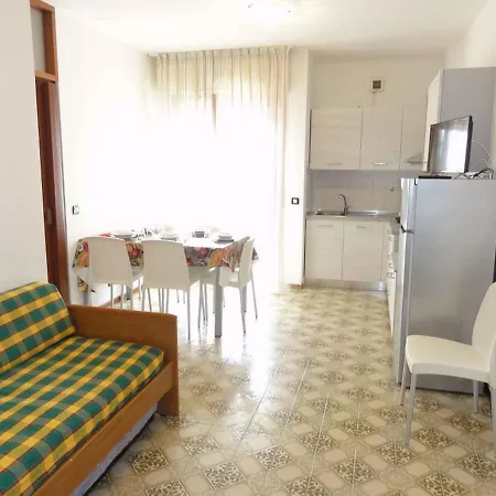 In 38259 Apartment *